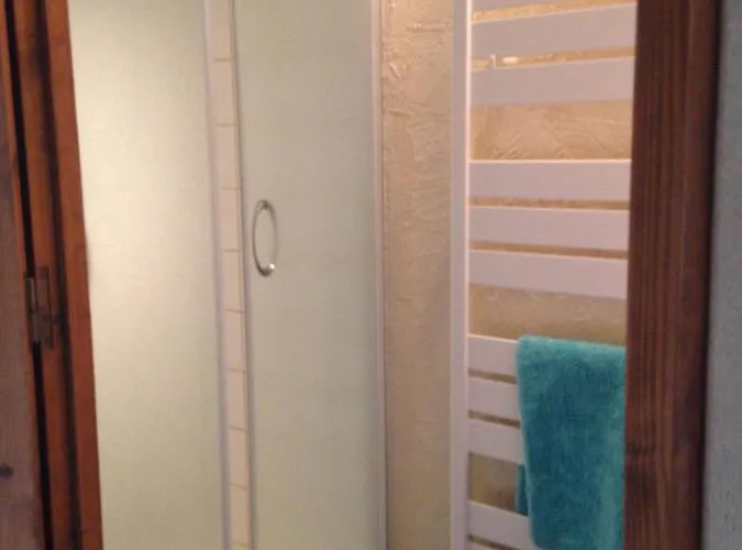 Maisonnette D Hotes Cascade Au Coeur Du Perche בית הארחה Rémalard